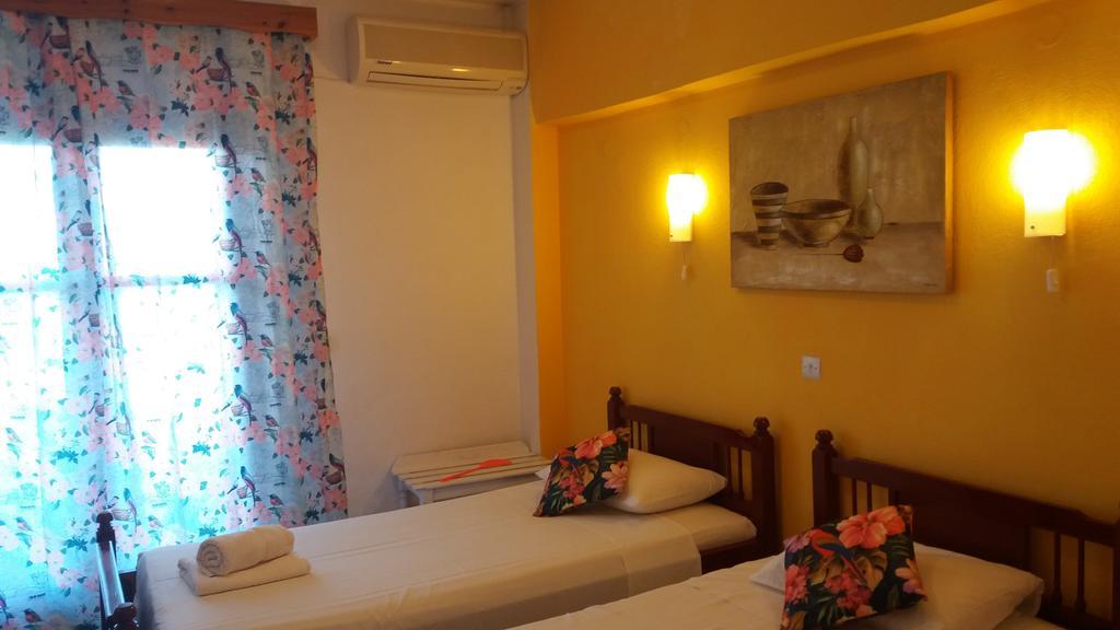 Sol E Mar Sea Side View Guesthouse Перама Екстериор снимка