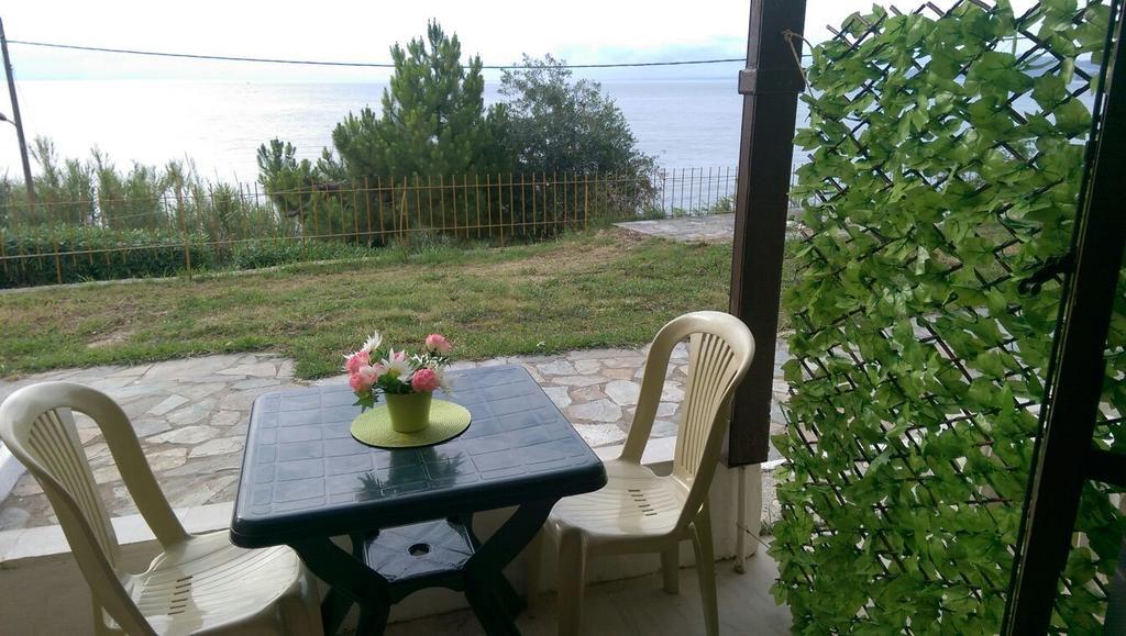 Sol E Mar Sea Side View Guesthouse Перама Екстериор снимка